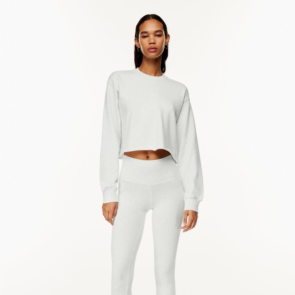 Aritzia TNA Sweater - Picture 4 of 4